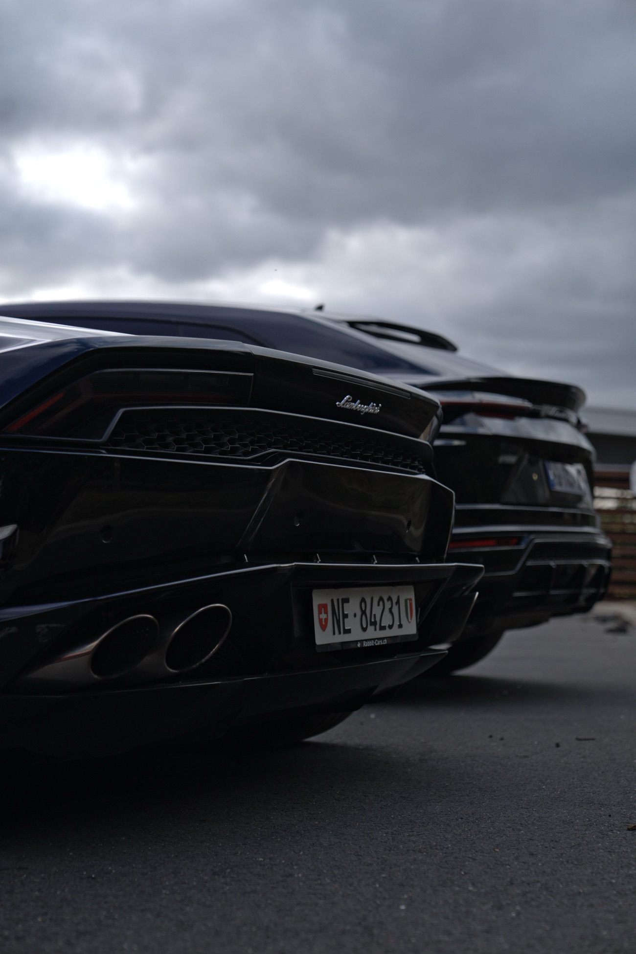 Lamborghini Huracán et Urus vues de l’arrière
